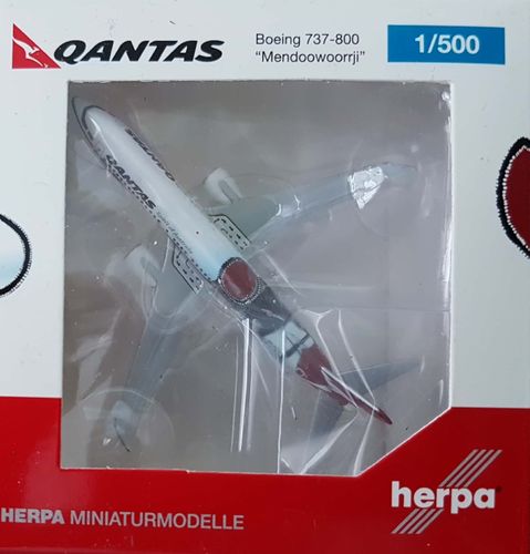 Herpa Wings Qantas Airways B 737-838 1:500 - 526418